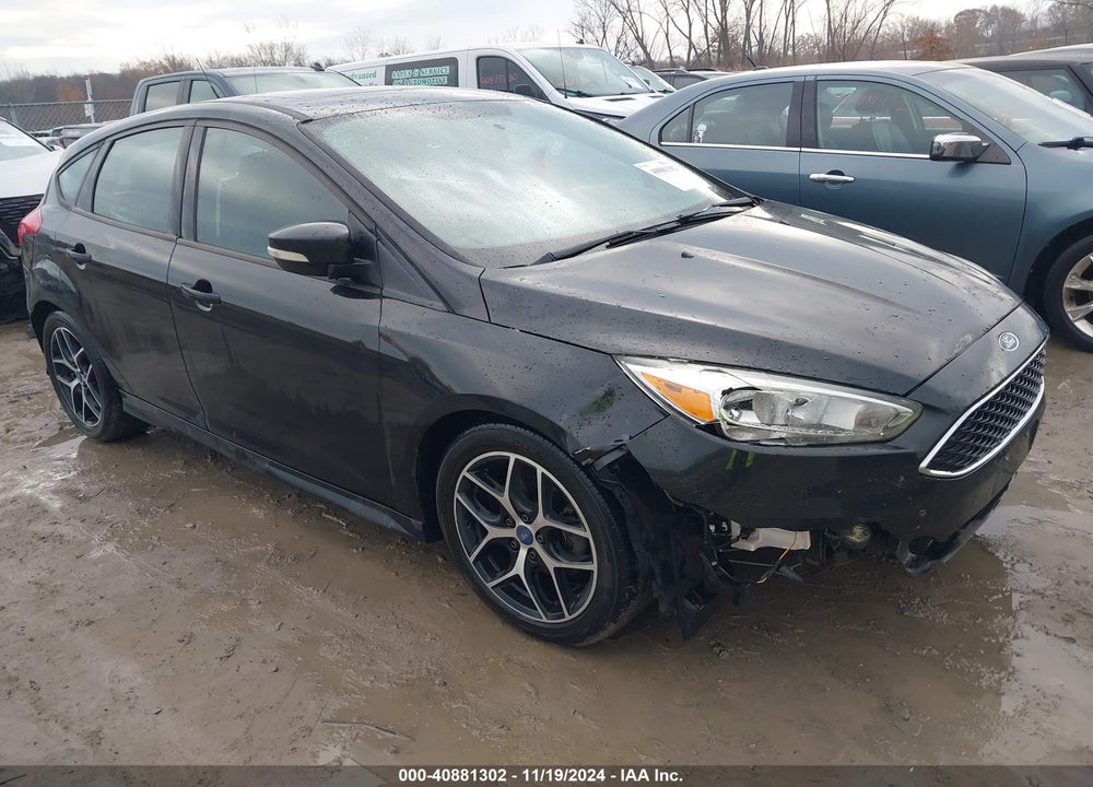 2015 FORD FOCUS SE VIN: 1FADP3K22FL386768