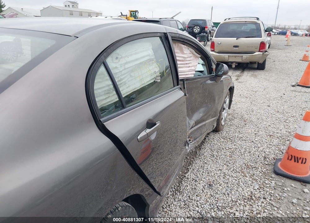 2010 HONDA CIVIC LX VIN: 19XFA1F5XAE040479