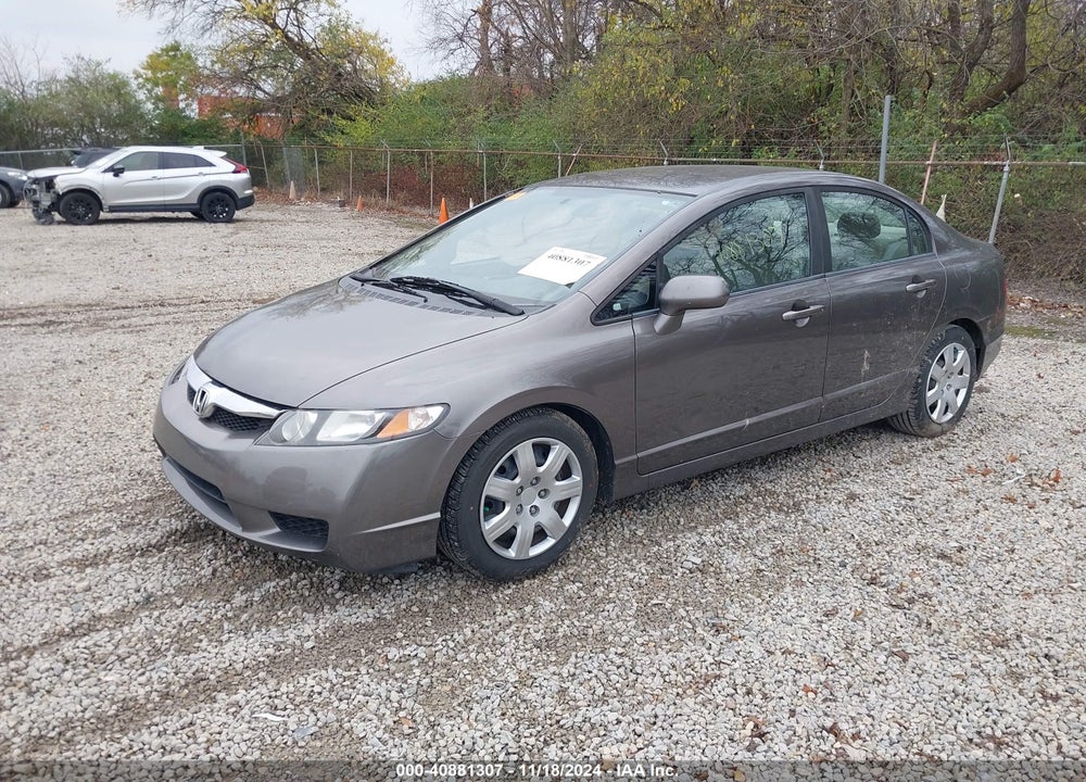 2010 HONDA CIVIC LX VIN: 19XFA1F5XAE040479