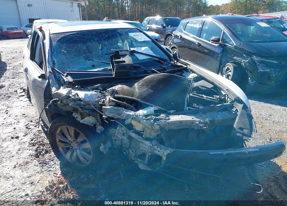 2011 HONDA ACCORD VIN: 1HGCP3F8XBA026403