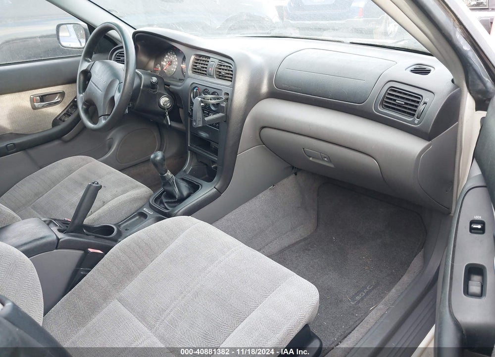 2001 SUBARU LEGACY L VIN: 4S3BH635816307748