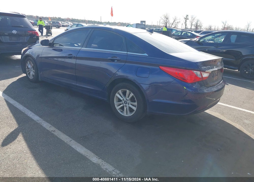 2013 HYUNDAI SONATA GLS VIN: 5NPEB4AC7DH593557
