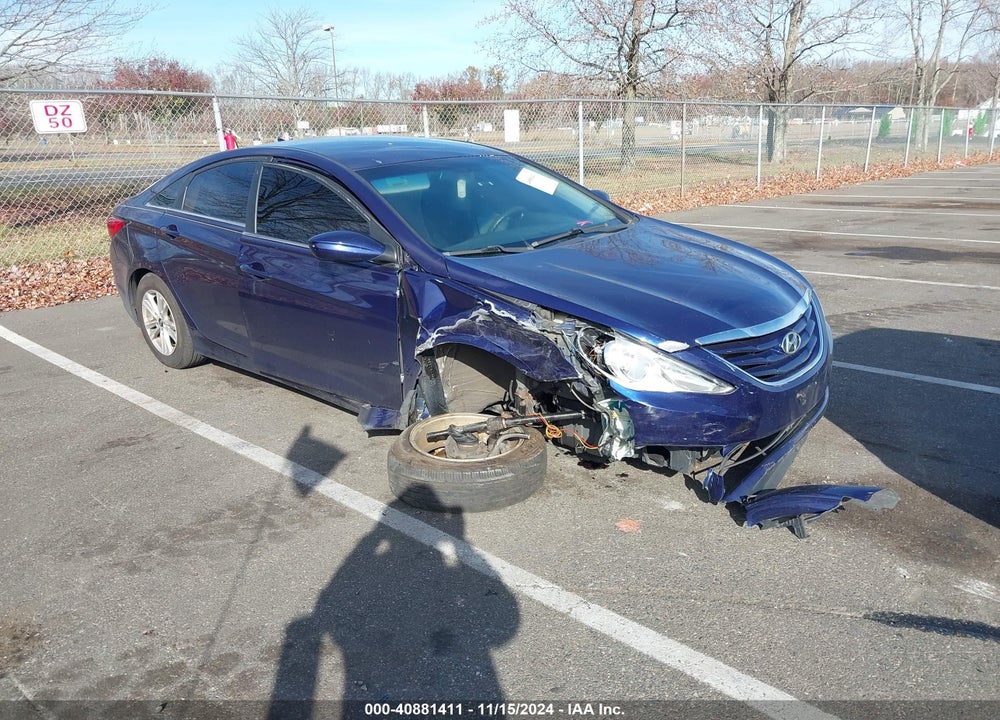 2013 HYUNDAI SONATA GLS VIN: 5NPEB4AC7DH593557