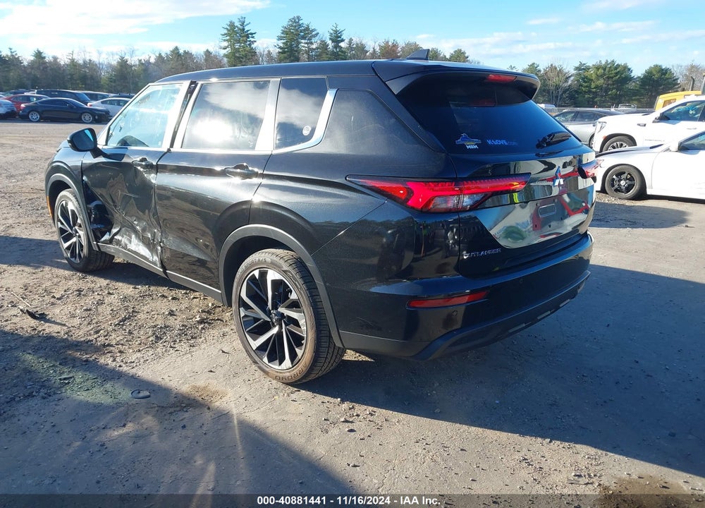 2022 MITSUBISHI OUTLANDER ES 2.5 VIN: JA4J4TA8XNZ033566