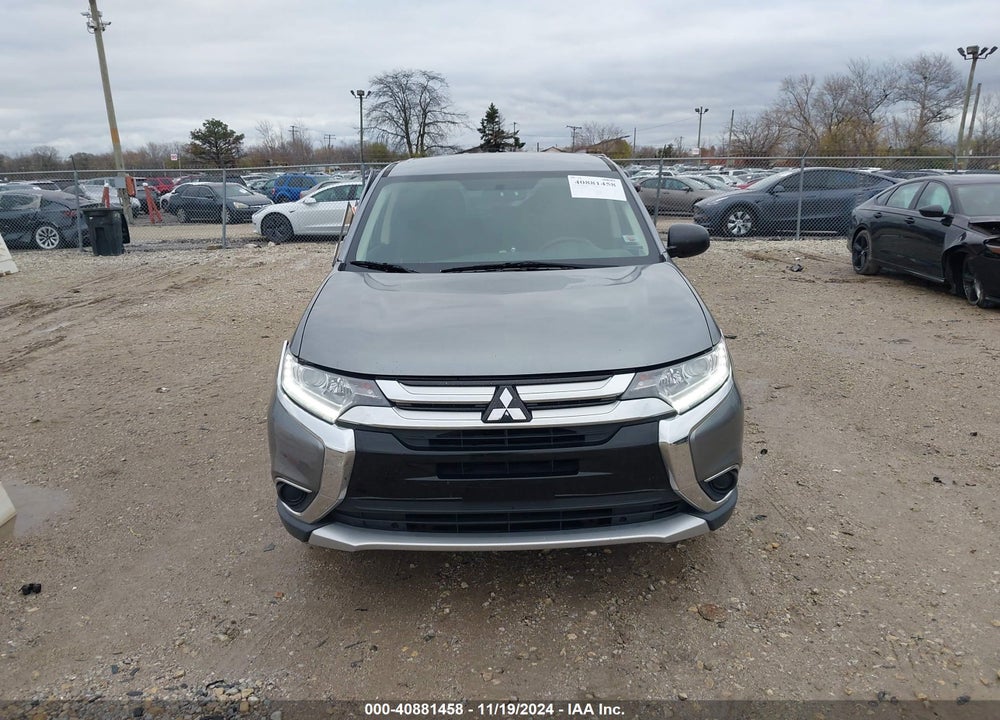 2017 MITSUBISHI OUTLANDER ES VIN: JA4AZ2A33HZ028326