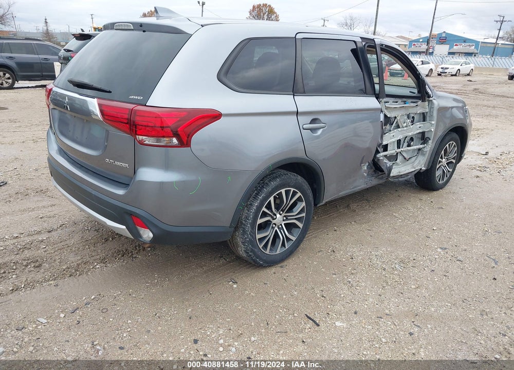 2017 MITSUBISHI OUTLANDER ES VIN: JA4AZ2A33HZ028326
