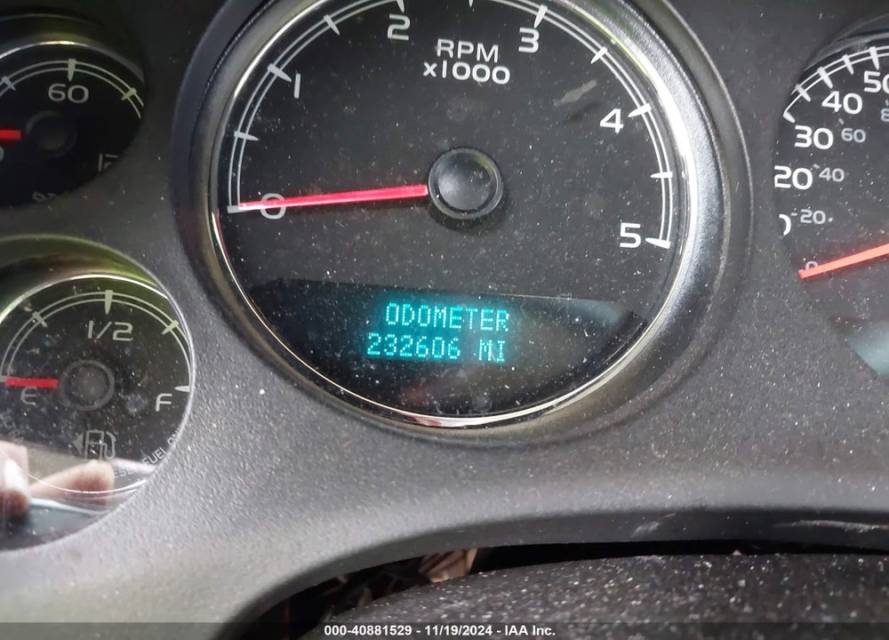2011 GMC SIERRA 2500HD SLT VIN: 1GT121C82BF142856