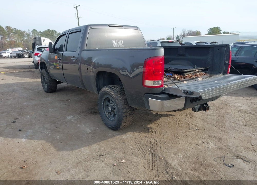 2011 GMC SIERRA 2500HD SLT VIN: 1GT121C82BF142856