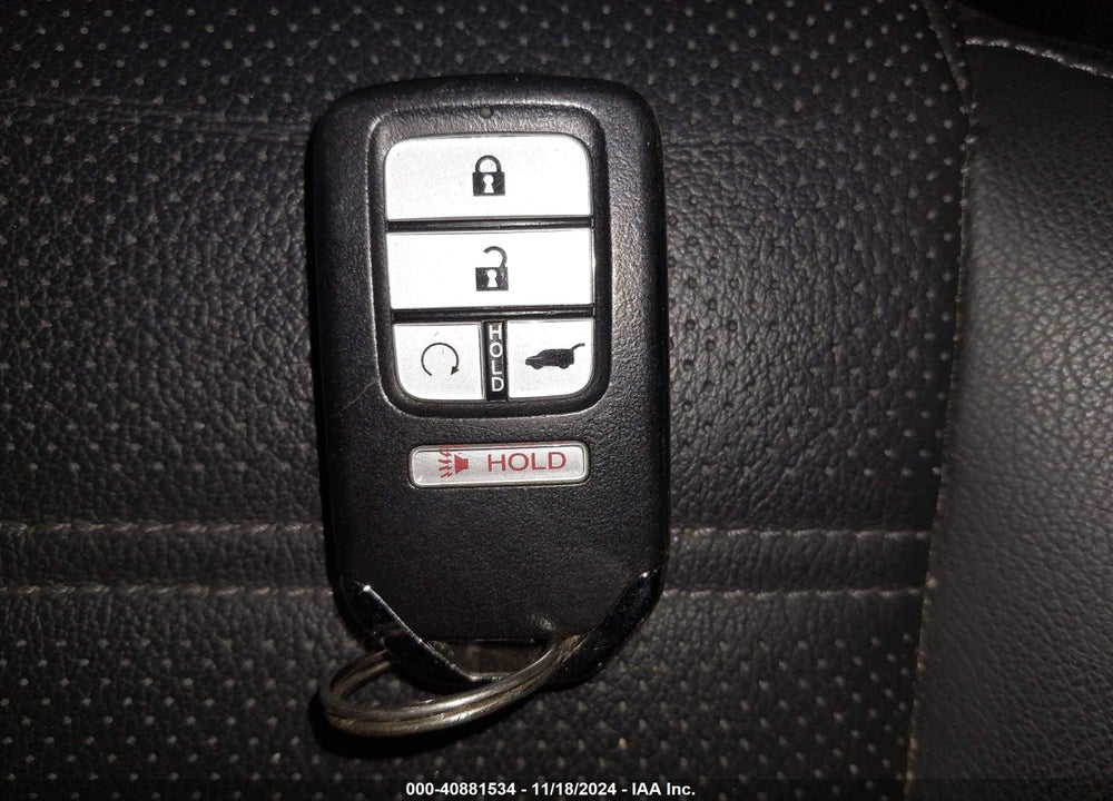 2019 HONDA CR-V VIN: 5J6RW2H83KL037163