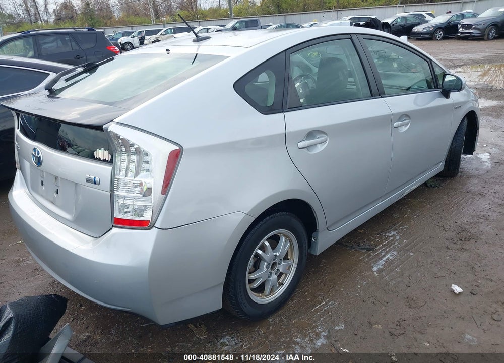 2011 TOYOTA PRIUS TWO VIN: JTDKN3DU9B5353416