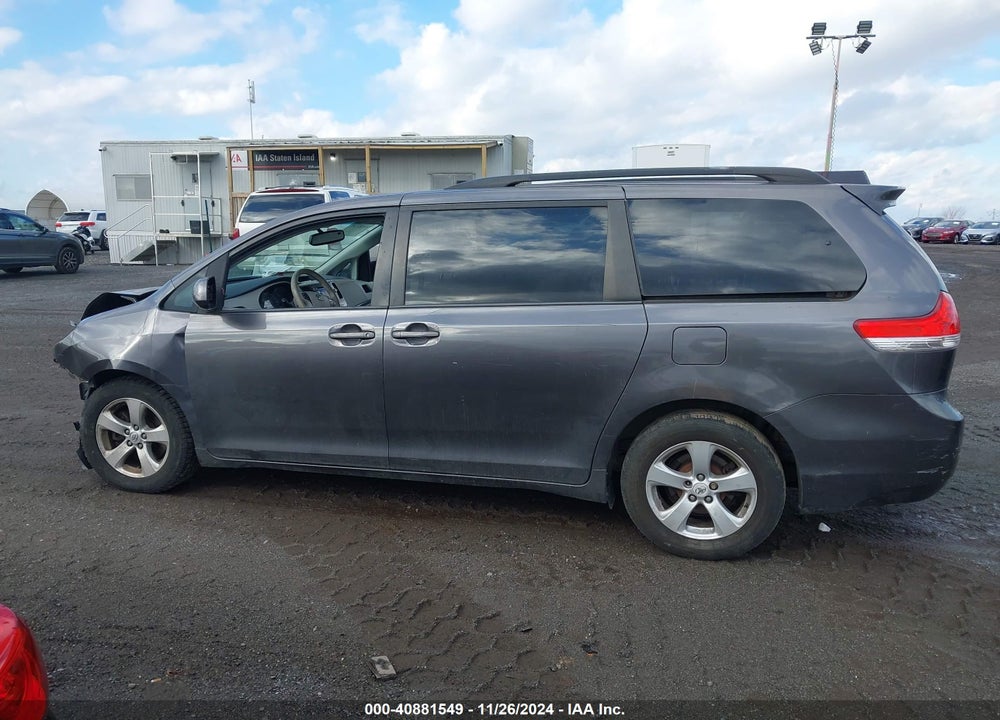 2013 TOYOTA SIENNA LE V6 8 PASSENGER VIN: 5TDKK3DC6DS337218