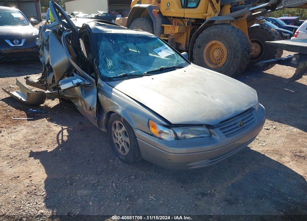 1997 TOYOTA CAMRY XLE V6 VIN: 4T1BF22K9VU010698