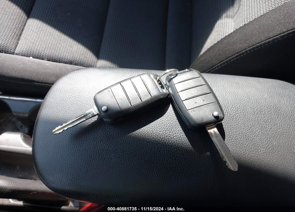 2017 KIA FORTE LX VIN: 3KPFK4A70HE017505