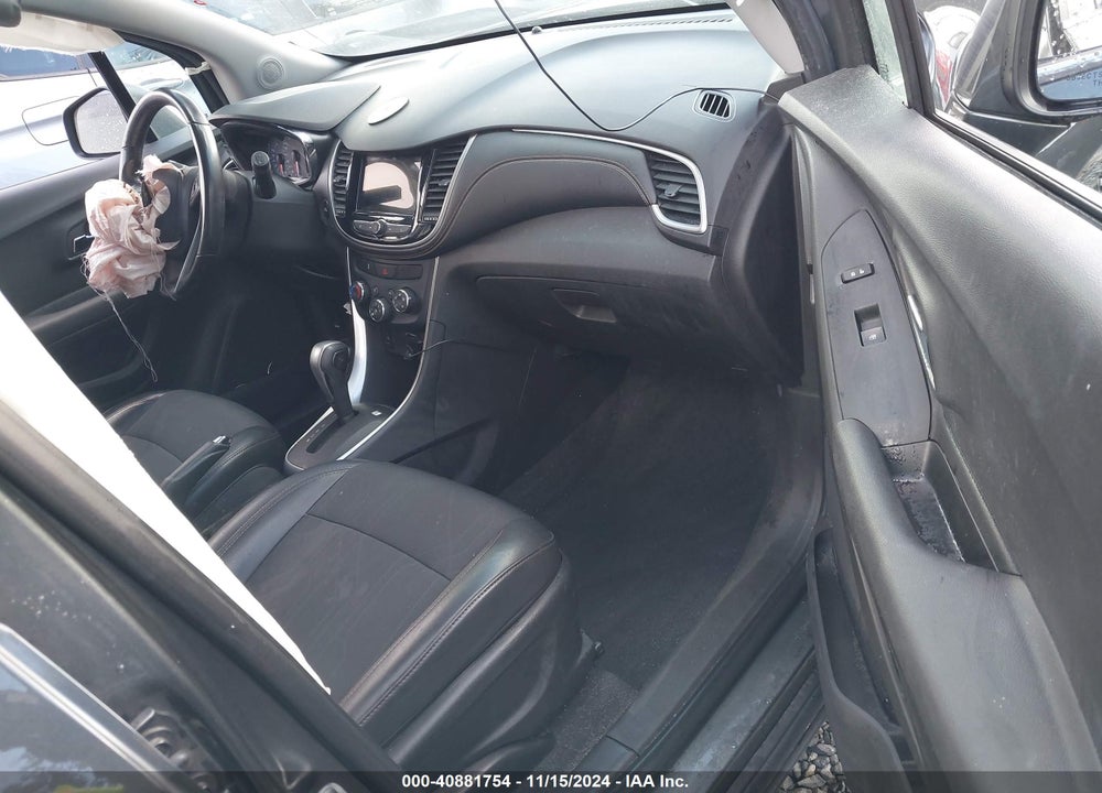 2019 CHEVROLET TRAX LT VIN: 3GNCJLSB8KL271637