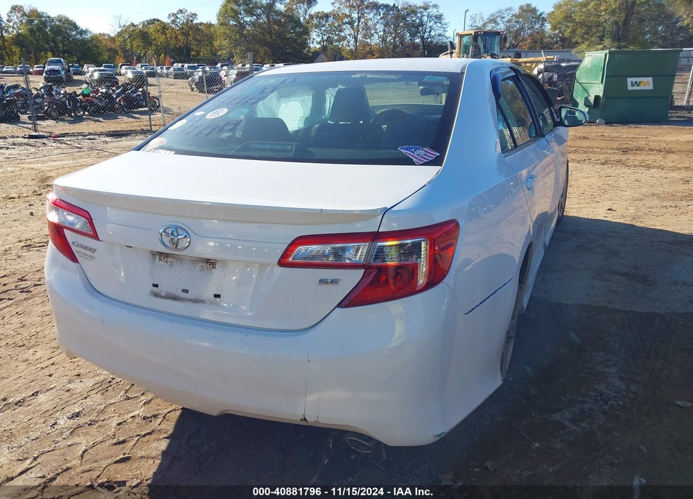 2014 TOYOTA CAMRY SE VIN: 4T1BF1FK8EU460055