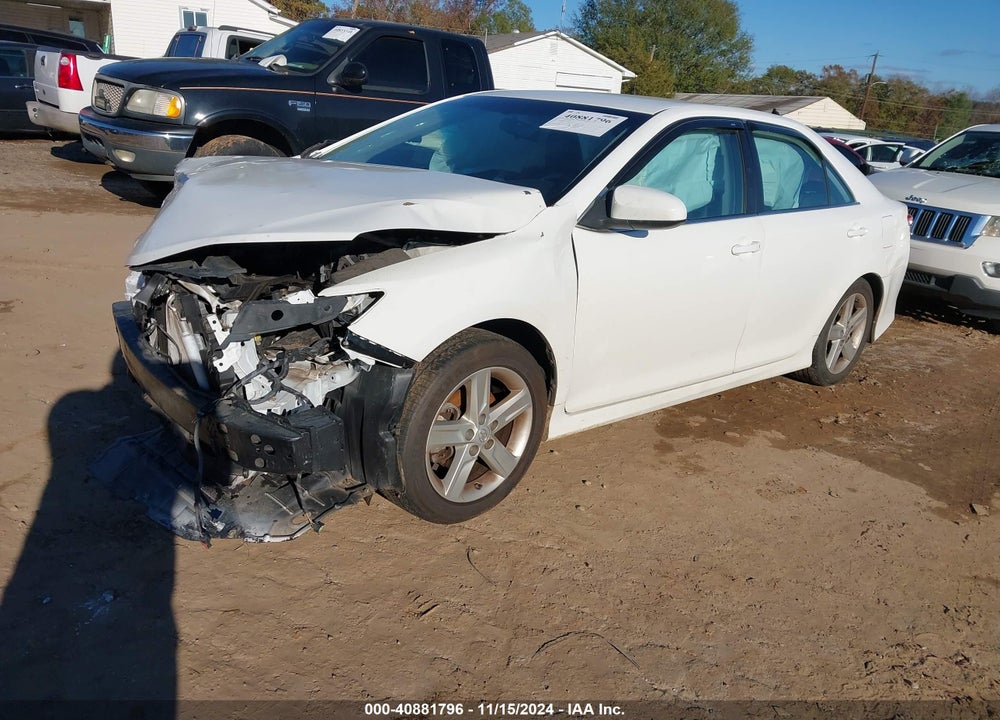 2014 TOYOTA CAMRY SE VIN: 4T1BF1FK8EU460055