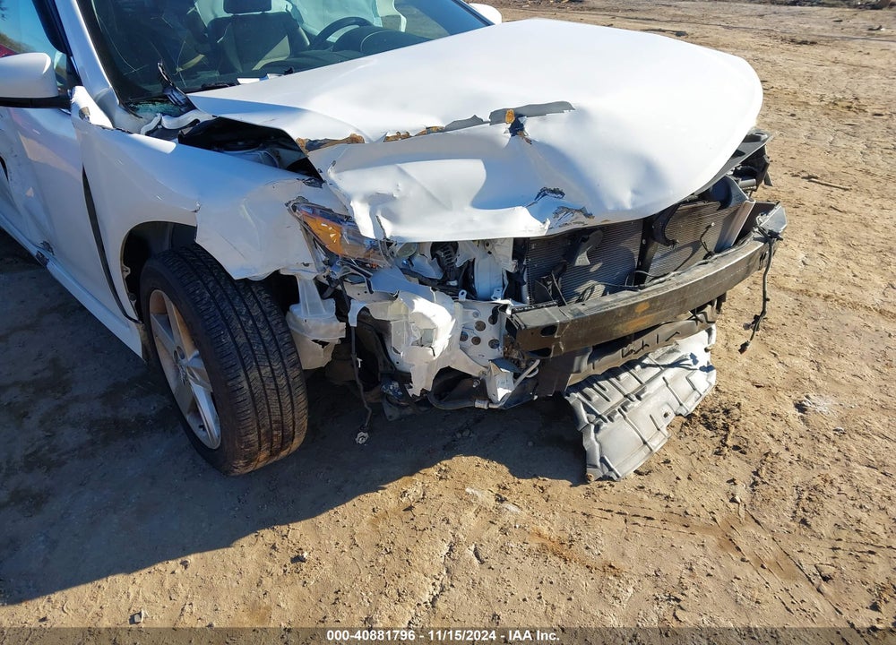 2014 TOYOTA CAMRY SE VIN: 4T1BF1FK8EU460055