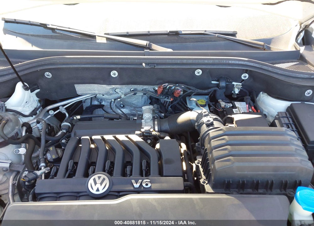 2019 VOLKSWAGEN ATLAS 3.6L V6 SE W/TECHNOLOGY R-LINE VIN: 1V2YR2CA2KC502839