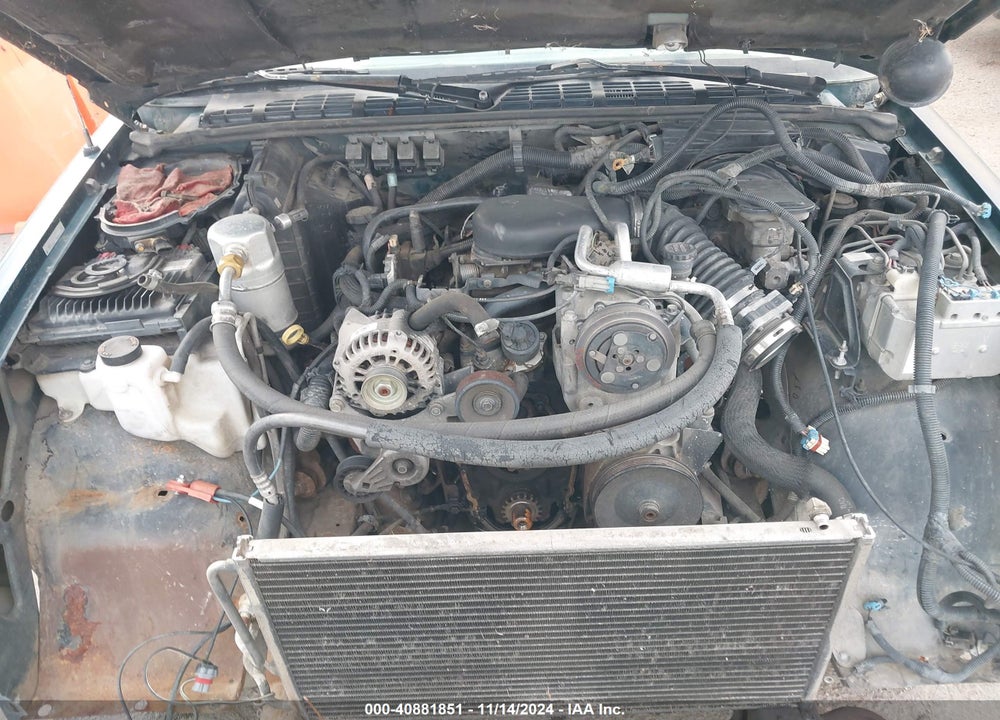 1996 CHEVROLET S TRUCK S10 VIN: 1GCCS19X0T8219642