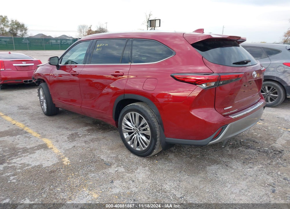 2021 TOYOTA HIGHLANDER PLATINUM VIN: 5TDFZRBH1MS093332
