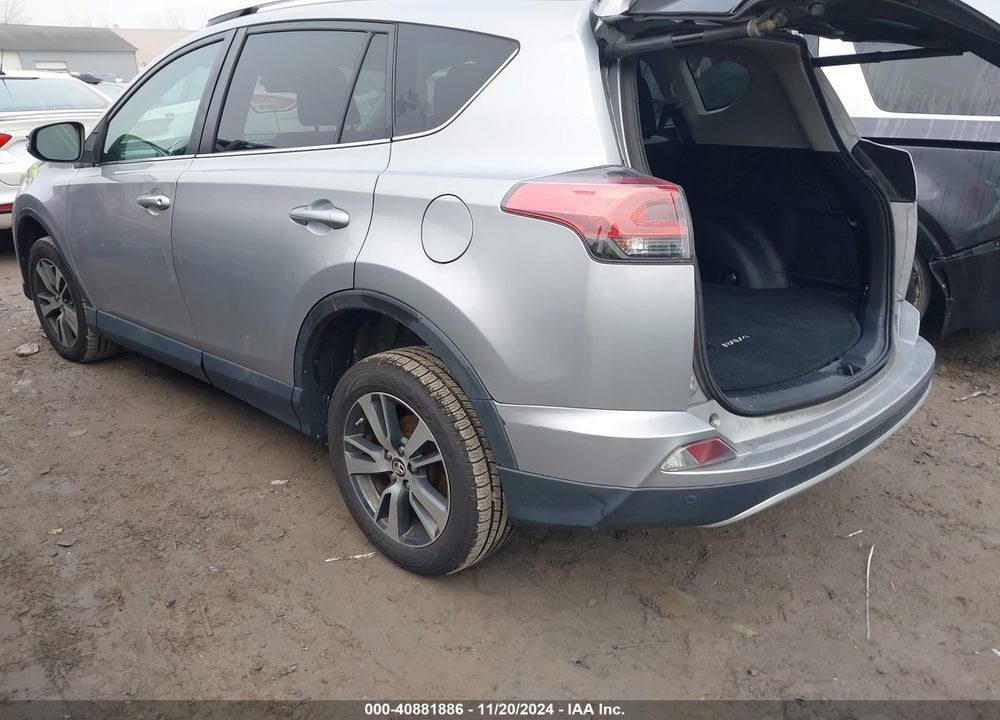 2016 TOYOTA RAV4 XLE VIN: 2T3RFREVXGW428422