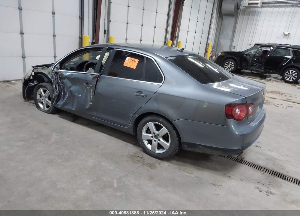 2008 VOLKSWAGEN JETTA VIN: 3VWRM71K98M027689