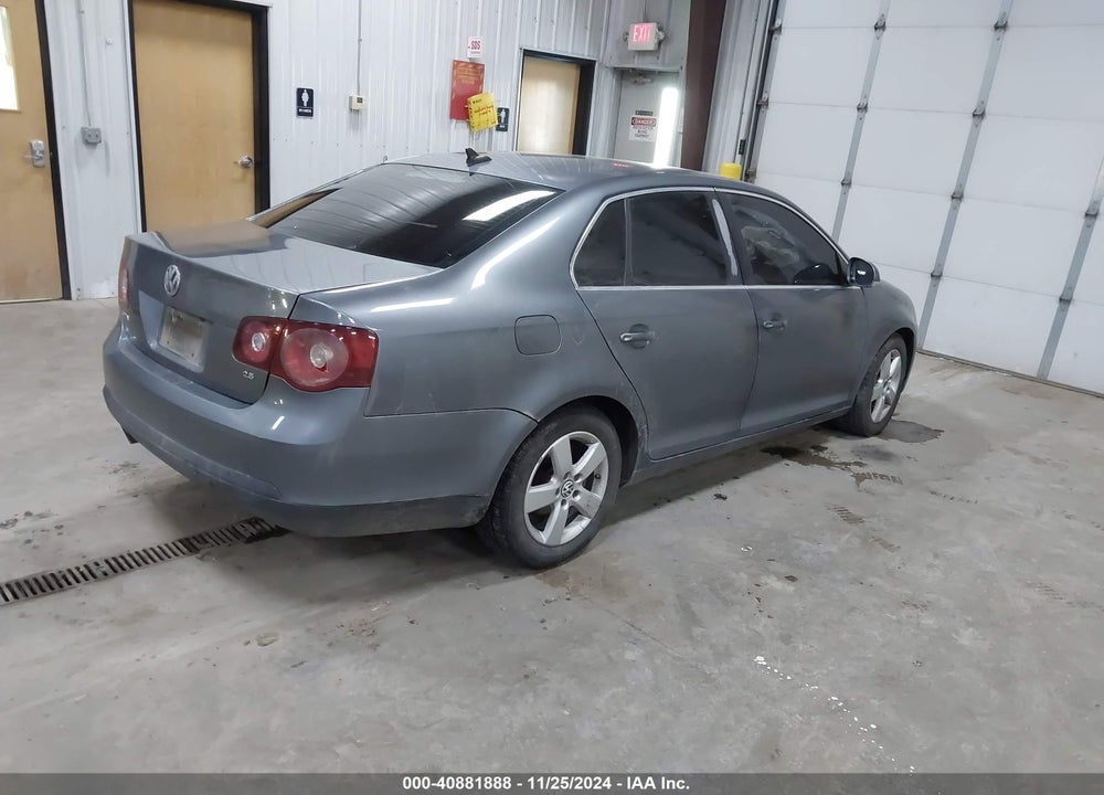 2008 VOLKSWAGEN JETTA VIN: 3VWRM71K98M027689