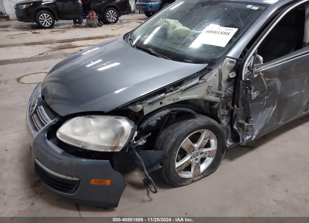 2008 VOLKSWAGEN JETTA VIN: 3VWRM71K98M027689