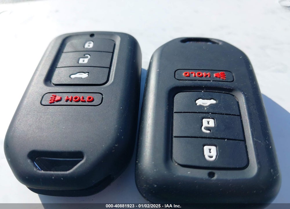 2019 HONDA CIVIC TYPE-R VIN: SHHFK8G73KU203084