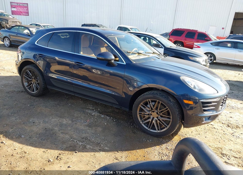 2016 PORSCHE MACAN S VIN: WP1AB2A54GLB43660