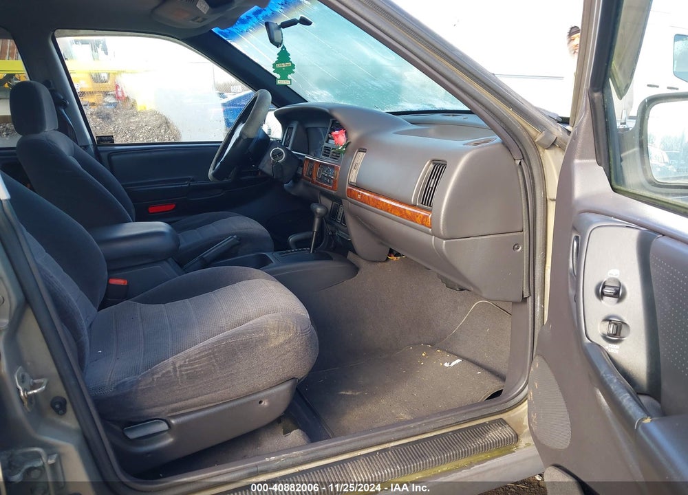 1998 JEEP GRAND CHEROKEE LAREDO VIN: 1J4GZ58S6WC189732