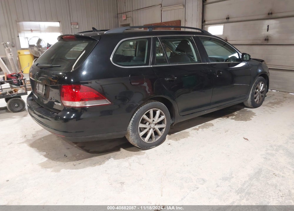 2010 VOLKSWAGEN JETTA SE VIN: 3VWPX7AJ4AM640699