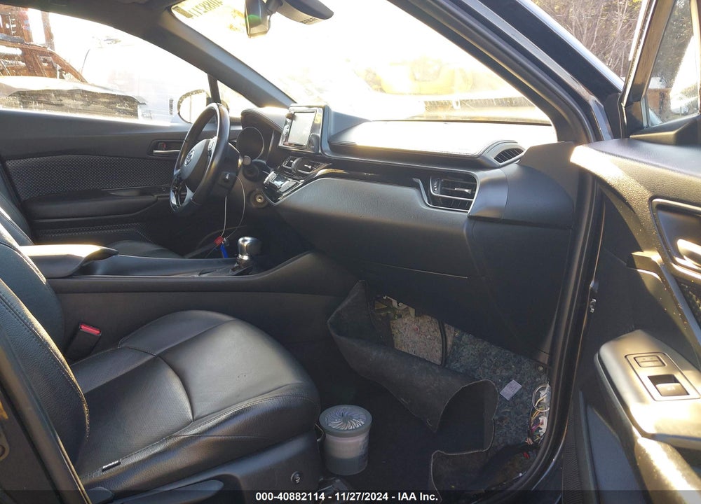 2018 TOYOTA C-HR XLE VIN: NMTKHMBX6JR029700