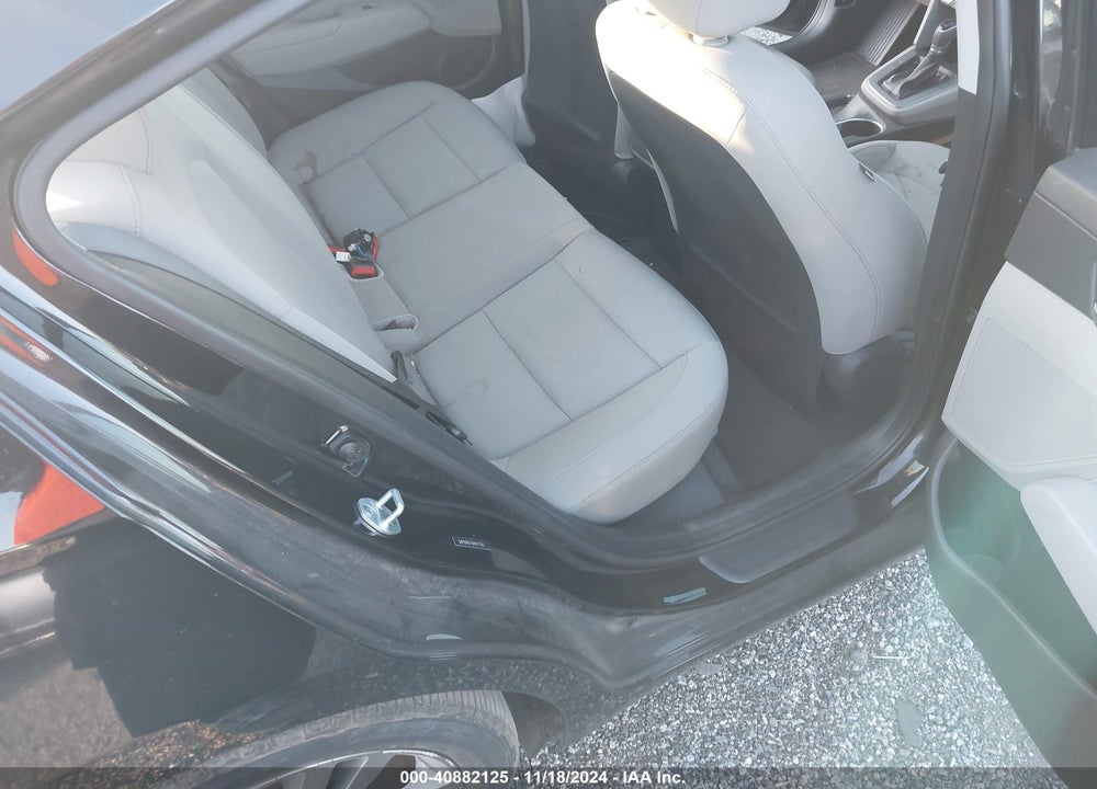 2017 HYUNDAI ELANTRA SE VIN: 5NPD84LF8HH117163