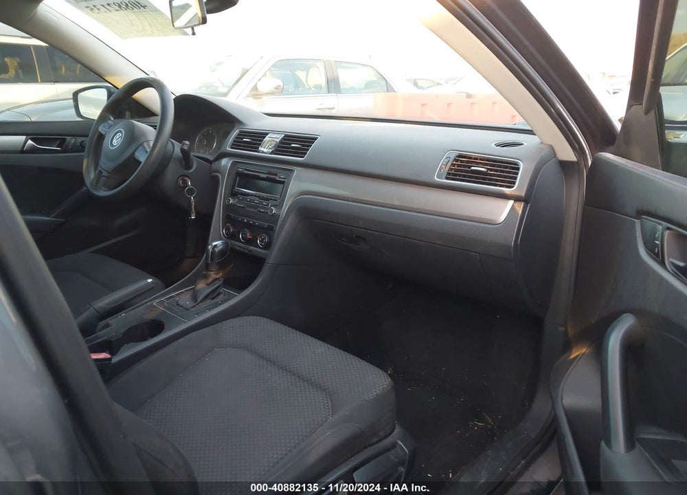 2014 VOLKSWAGEN PASSAT VIN: 1VWAT7A39EC107452