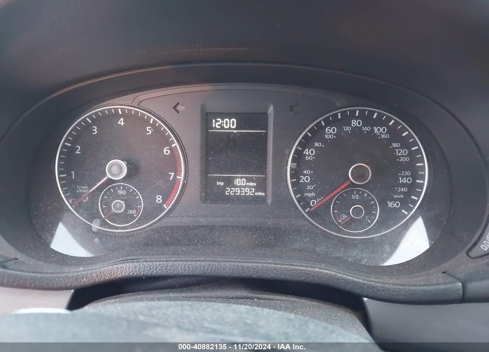 2014 VOLKSWAGEN PASSAT VIN: 1VWAT7A39EC107452