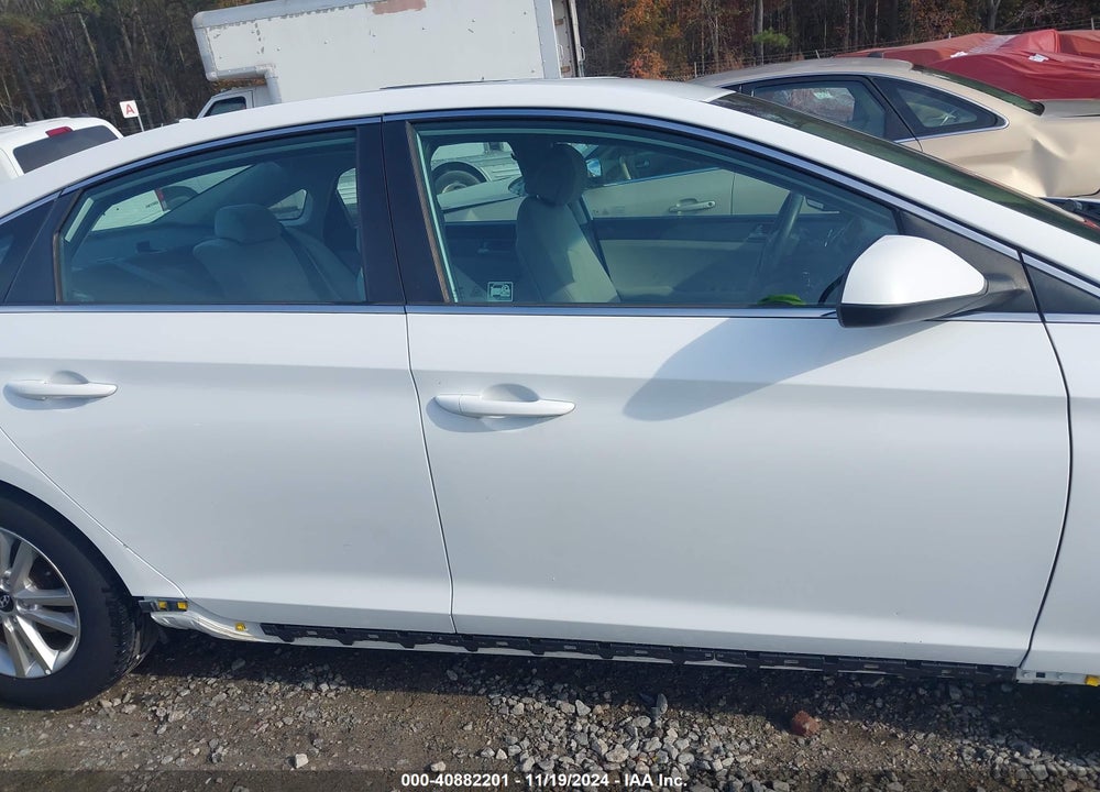 2017 HYUNDAI SONATA VIN: 5NPE24AF1HH570999