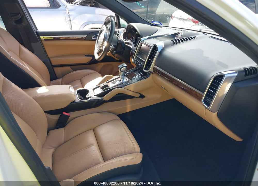 2014 PORSCHE CAYENNE PLATINUM EDITION VIN: WP1AA2A21ELA08657