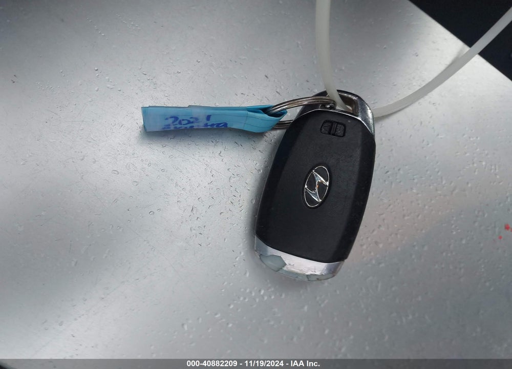 2021 HYUNDAI ELANTRA VIN: 5NPLM4AGXMH048389