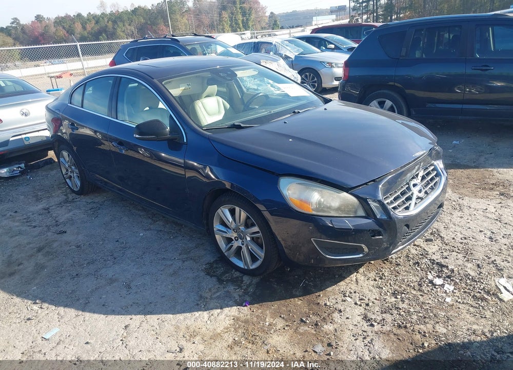2011 VOLVO S60 T6 VIN: YV1902FHXB2013758