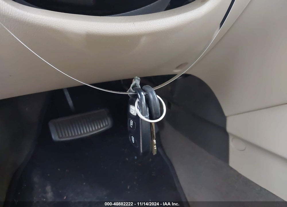 2009 HYUNDAI ELANTRA GLS VIN: KMHDU46D99U792545