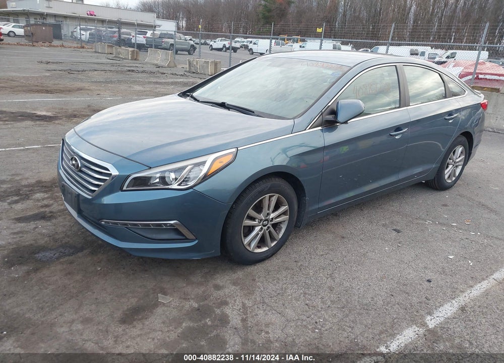2015 HYUNDAI SONATA SE VIN: 5NPE24AF9FH204026