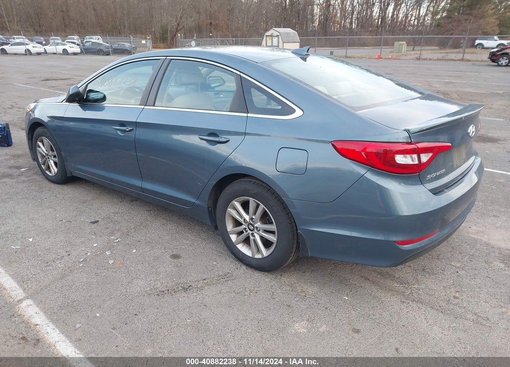 2015 HYUNDAI SONATA SE VIN: 5NPE24AF9FH204026