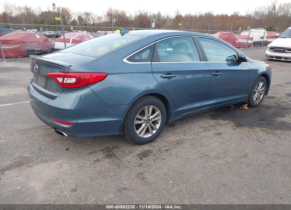 2015 HYUNDAI SONATA SE VIN: 5NPE24AF9FH204026