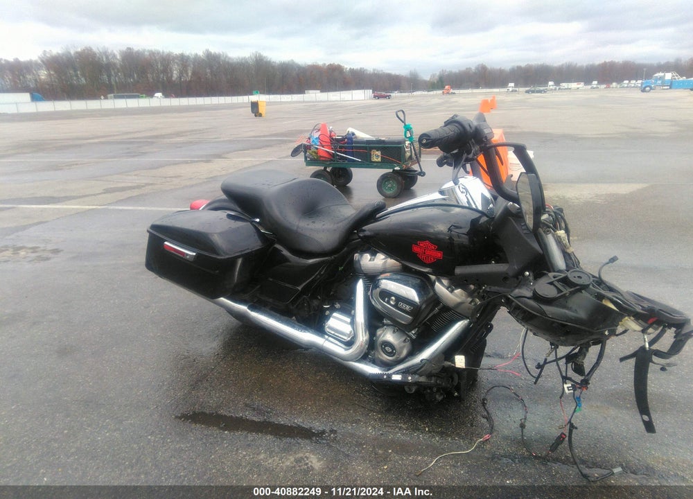 2019 HARLEY-DAVIDSON FLHT VIN: 1HD1FVC29KB653378