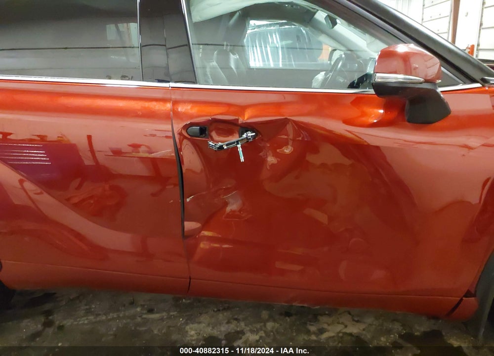 2021 TOYOTA HIGHLANDER XLE VIN: 5TDHZRBH0MS158664