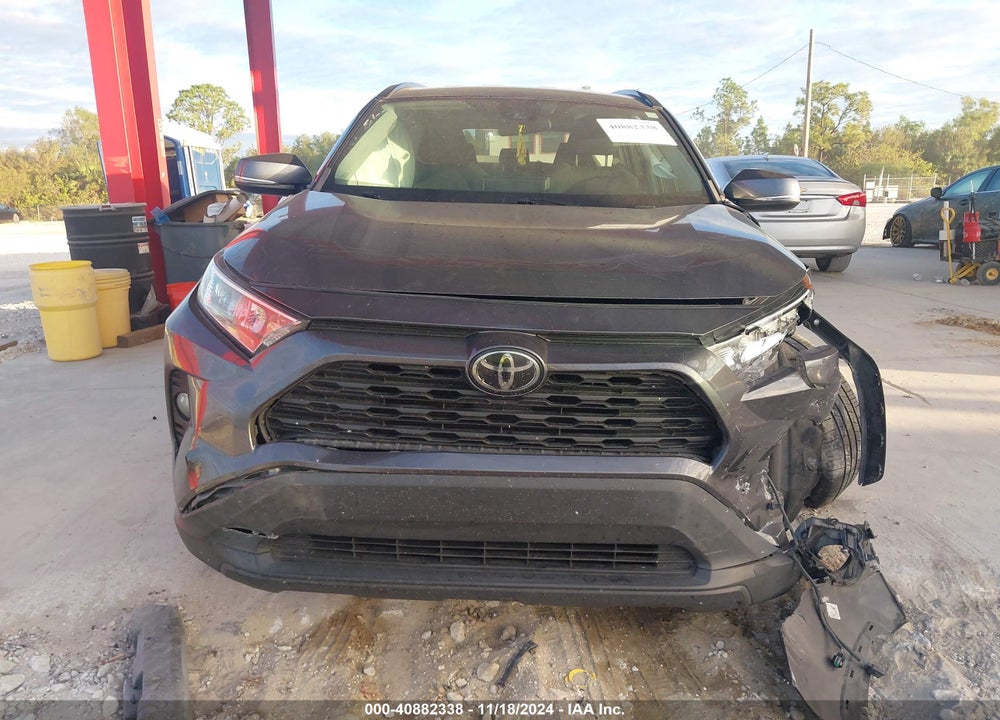 2021 TOYOTA RAV4 XLE VIN: 2T3W1RFV1MW108322