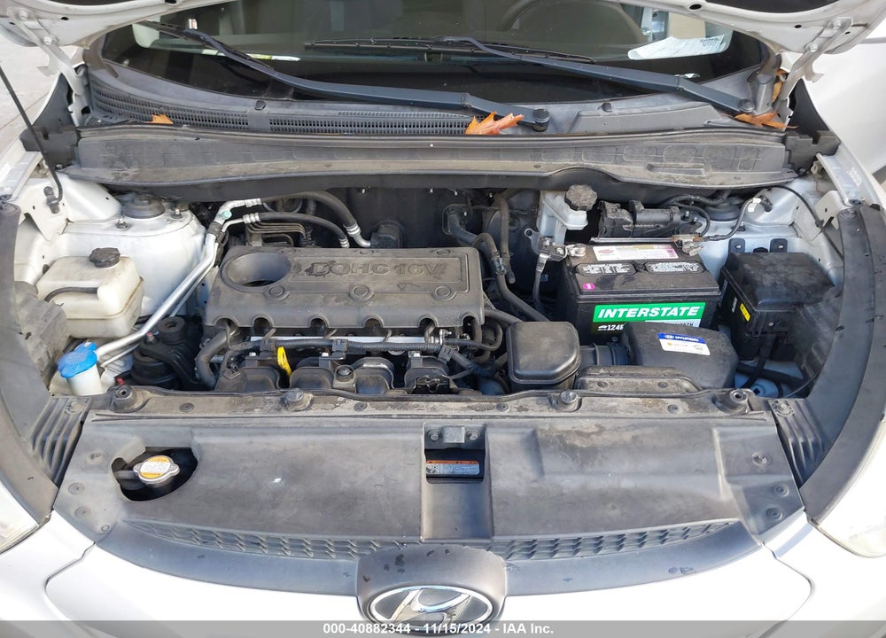 2011 HYUNDAI TUCSON GLS VIN: KM8JU3AC1BU175061