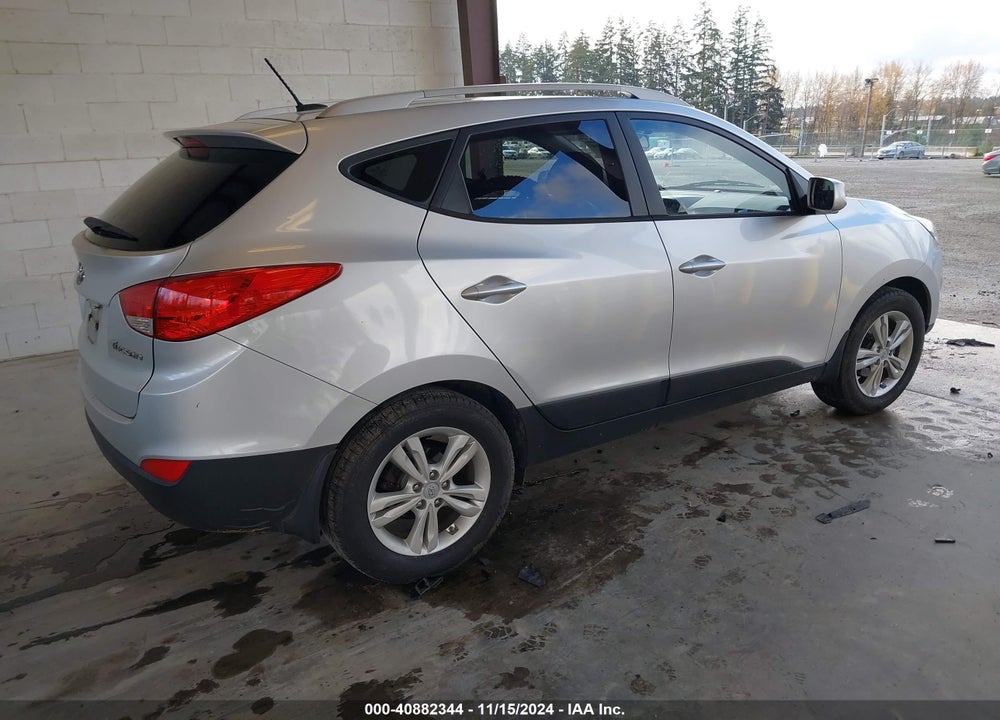 2011 HYUNDAI TUCSON GLS VIN: KM8JU3AC1BU175061