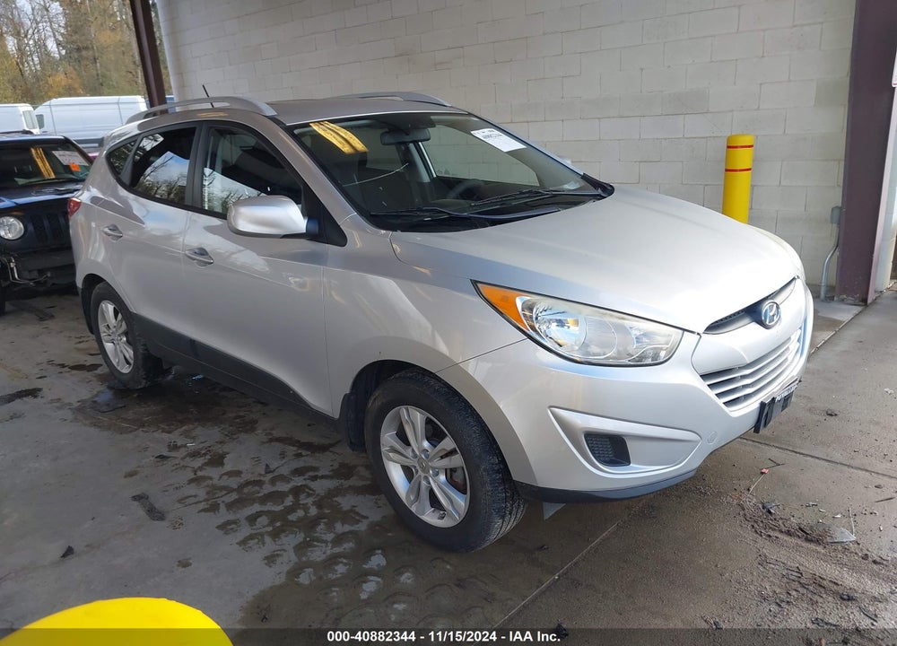 2011 HYUNDAI TUCSON GLS VIN: KM8JU3AC1BU175061